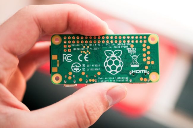 A research team led by Professor Willy Wong (ECE, IBBME) developed a quick solution for monitoring patients’ respiratory status using small but powerful single-board Raspberry Pi printed circuit boards. (Photo: Harrison Broadbent via Unsplash) 