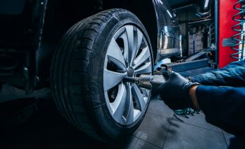 Image link to From tires to brakes, U of T researchers tackle ‘non-tailpipe’ air pollution from vehicles
