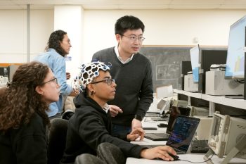 Image link to New ECE course on brain-machine interfaces introduces undergraduates to next-gen health care