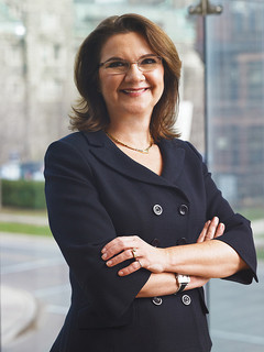 Dean Cristina Amon