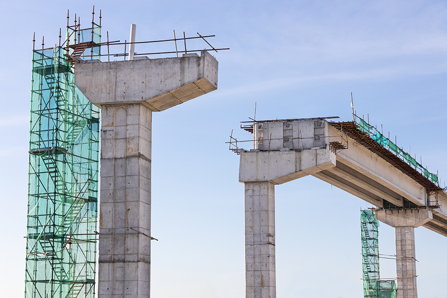 A new analysis of large infrastructure projects in Toronto and London, U.K. suggests that many were delayed by planning and consultation periods that did not substantially impact the final design. (Photo: ThamKC, via Envato)