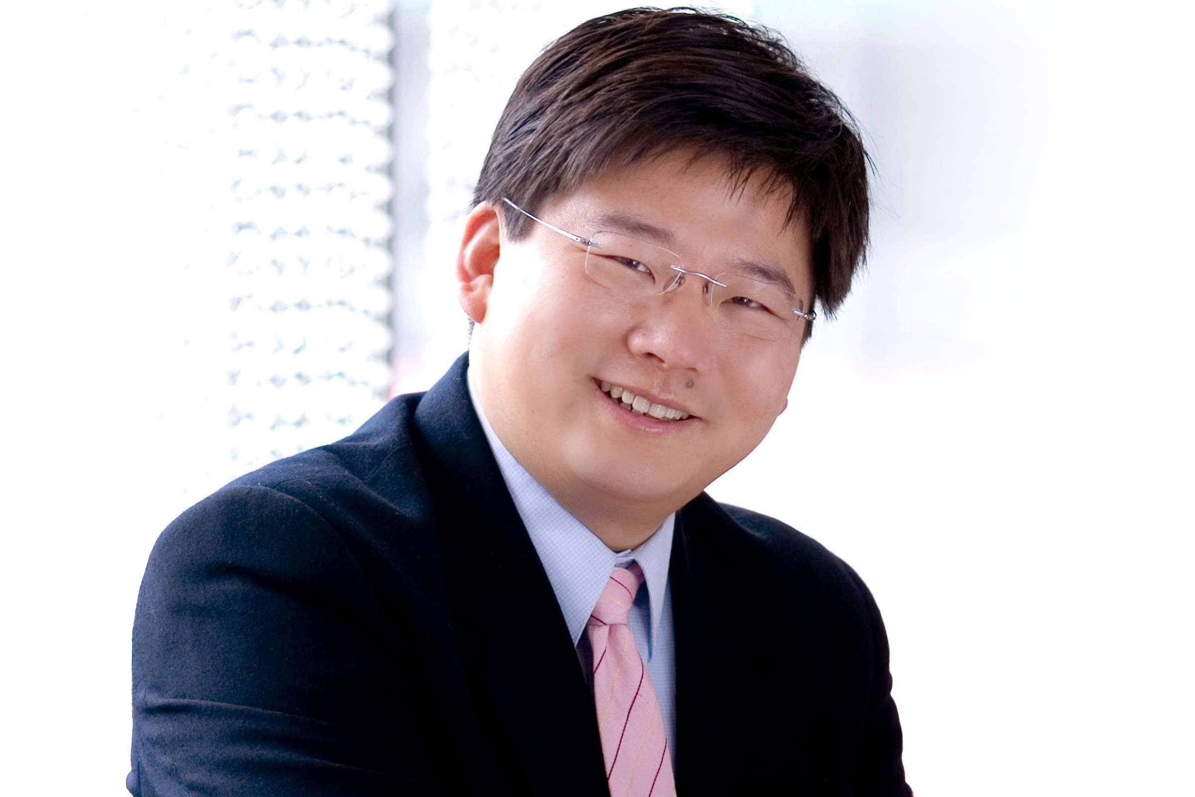 Professor Frank Gu.