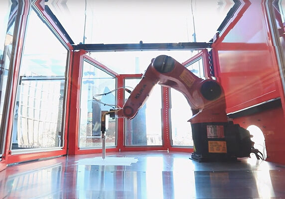 The Systems Control Lab is equipped with six industrial-grade robots that enable students to apply theoretical concepts into practical experience, using cutting-edge equipment.